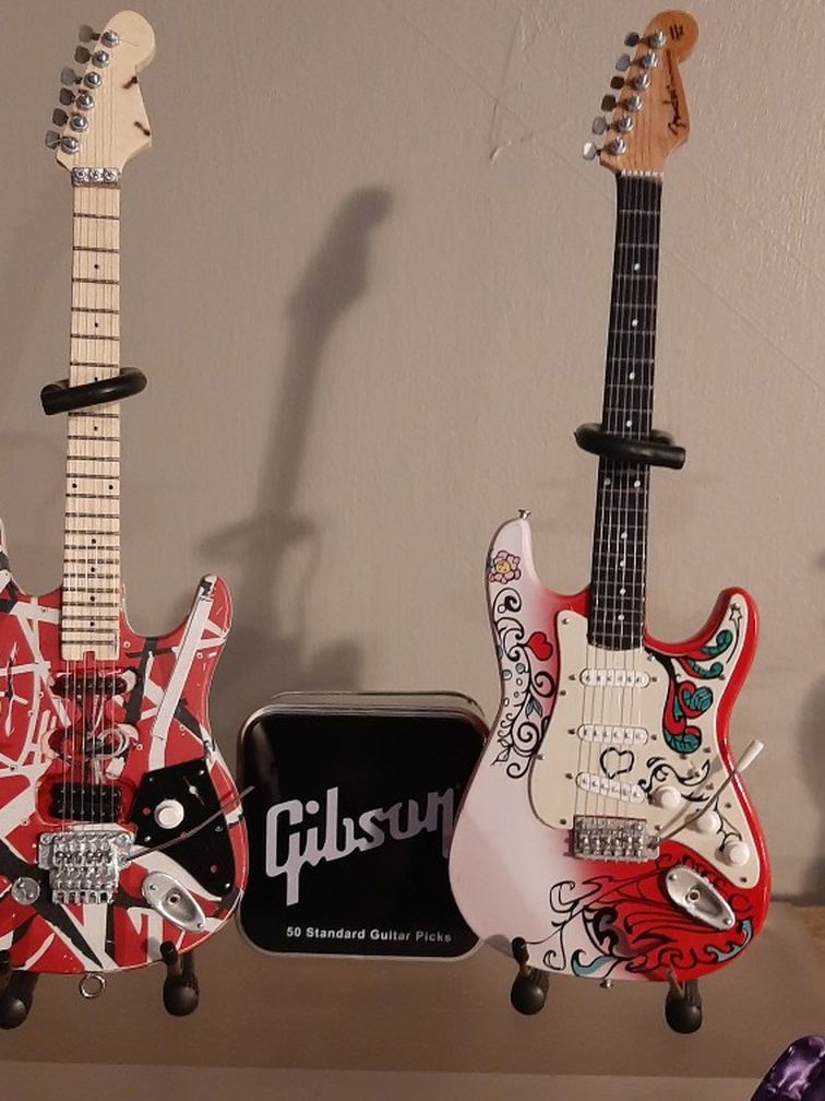 EVH And Hendrix Display Model Guitars Paid Over 30 Each