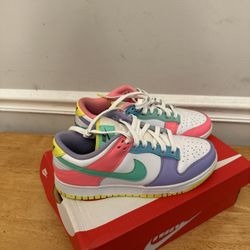 Nike Dunks Low Size 6Y 7.5W