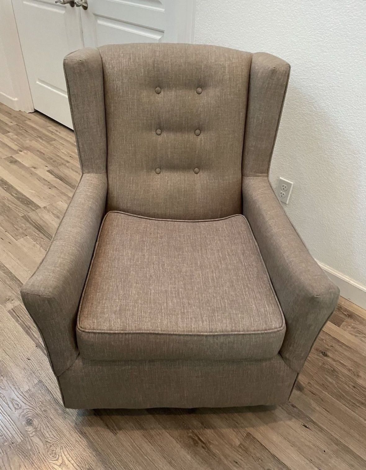 Almost New 360 Swivel Rocker Recliner Sofa with Excellent Condition
