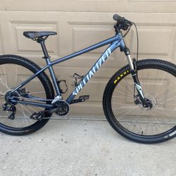 Specialized Rockhopper Mountain Bike