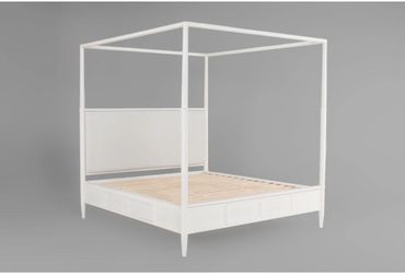 Kind size white canopy bed