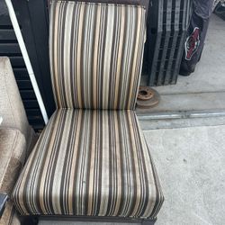 NICE SOFA CHAIR - $ 100 Vintage As Shown Good condition 