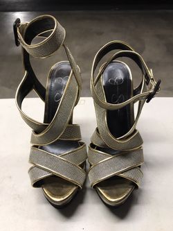 Jessica Simpson women’s shoes size 7.5M