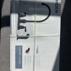 Moen Caldwell Matte Black Double Handle Deck-mount Kitchen Faucet W/Sprayer