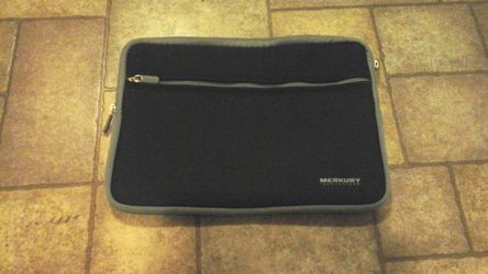 Small laptop case