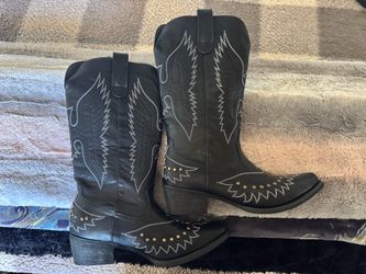 Woman’s cowboy boots
