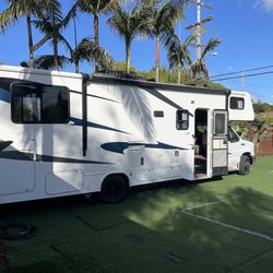 Forest River Sunseeker 31ft 