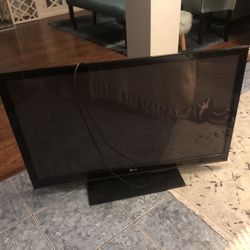 40 Inches Tv