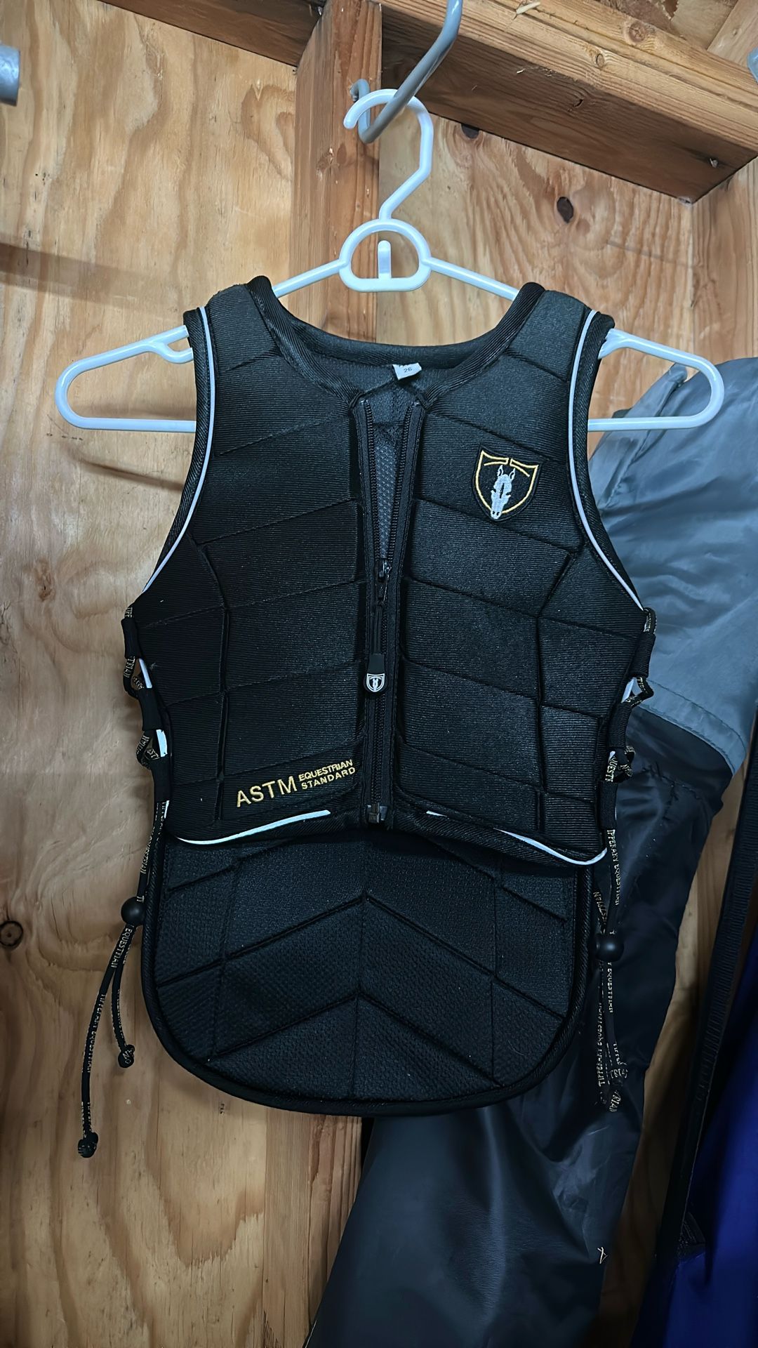 Tipperary™ Youth Contender ASTM Vest Equestrian Standard YXXS 26
