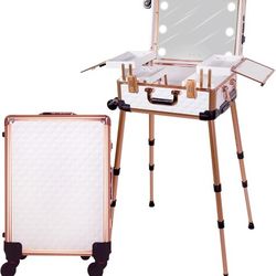 Jula Vance Makeup Train Case