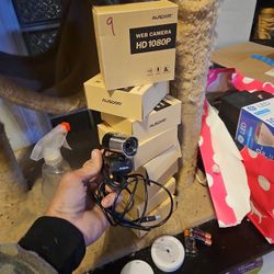 Web Cams 1080p Very Nice.