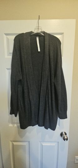 Lululemon cardigan size 10