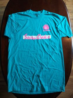 Vintage Seven Oaks Tee Size Large