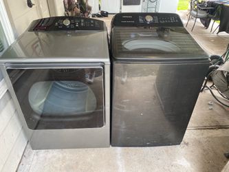 XL capacity Samsung washer. Kenmore electric dryer. XL capacity Samsung washer. Kenmore electric dryer.