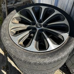 2013 Hyundai Genesis Rspec 5.0 Factory Rims 