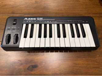 Alesis Q25 midi keyboard