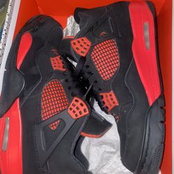 Jordan 4 red thunder