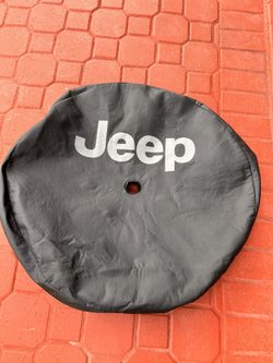 Tire Cover With Backup Camera Hole