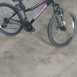 Girl Mangoose 21 Speed Like New Bike