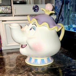Music Box/Tea Pot Disney Collectable