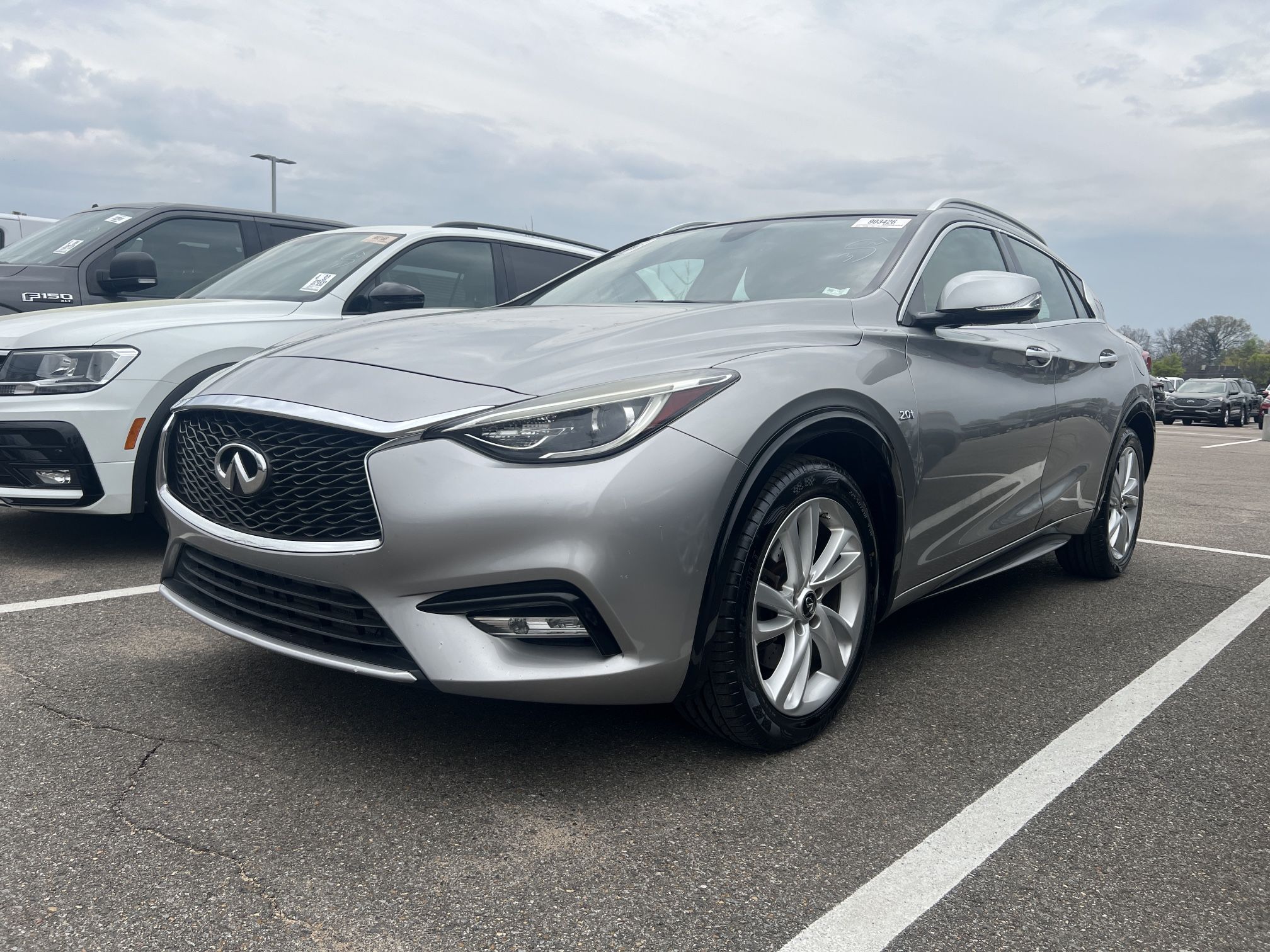 2017 Infiniti Qx30