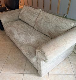 Modern Sleeper Sofa Pull-Out Couch Beige/Taupe.  Se Habla Español