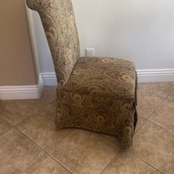 6 Dining room chairs
