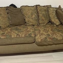 Free couch!
