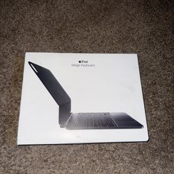 Apple Magic Keyboard for iPad Pro 11” M4 (Latest Model A2975) – Open Box/New