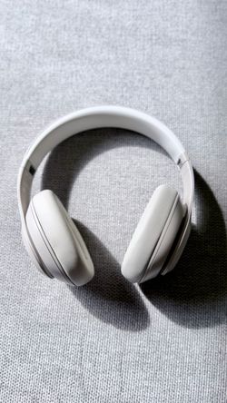 Beats Studio Pro Wireless/Bluetooth Headphones