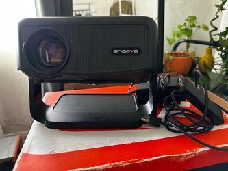 Projector w/amazon fire stick + projector screen
