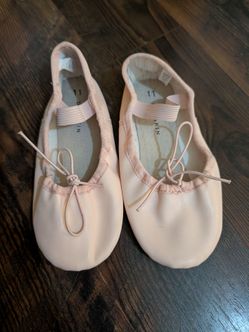 Girls ballet shoes size 11