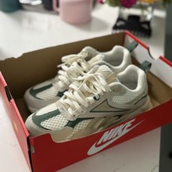 White Green Reeboks Used Like New