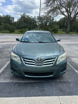 2011 Toyota Camry LE – Clean Title – Runs & Drives Great