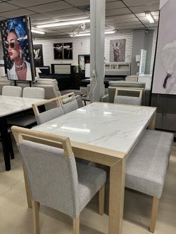Elegant, natural finish 6 Pc Dining Set with Marble-Look Top
