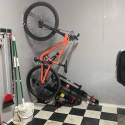 Specialized Bike and Allen 2 Bike Rack