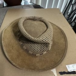 Men’s Rogue Leather Hat Size 7