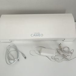 Silhouette Cameo 3 w/ Accessories
