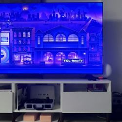 TCL Roku Smart TV 75” – Great condition