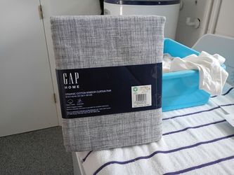 Curtains the gap