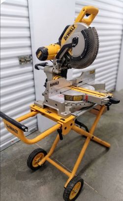 DeWalt 12" Sliding Miter Saw + Rolling Stand