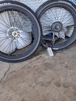 26 inch Front & Back Fat Tires for Electric Bike with Motor & Controller Box