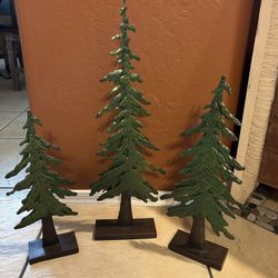 Set of 3 Metal Pine Trees - Home Decor 