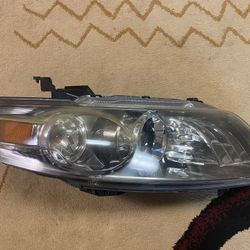Infiniti FX35 / 45 2003-2008 right headlight 