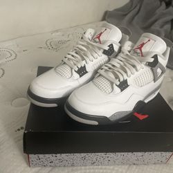 Size 11 Men’s Jordan 4’s Lightly Used 