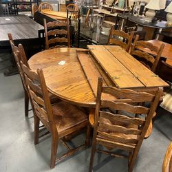 (In store) Custom Built Oak wood dining table with leaves and 6 chairs