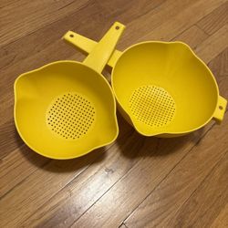 Vintage Tupperware Yellow Colanders Strainers Set 1 & 2 Quart 1523 & 1200-