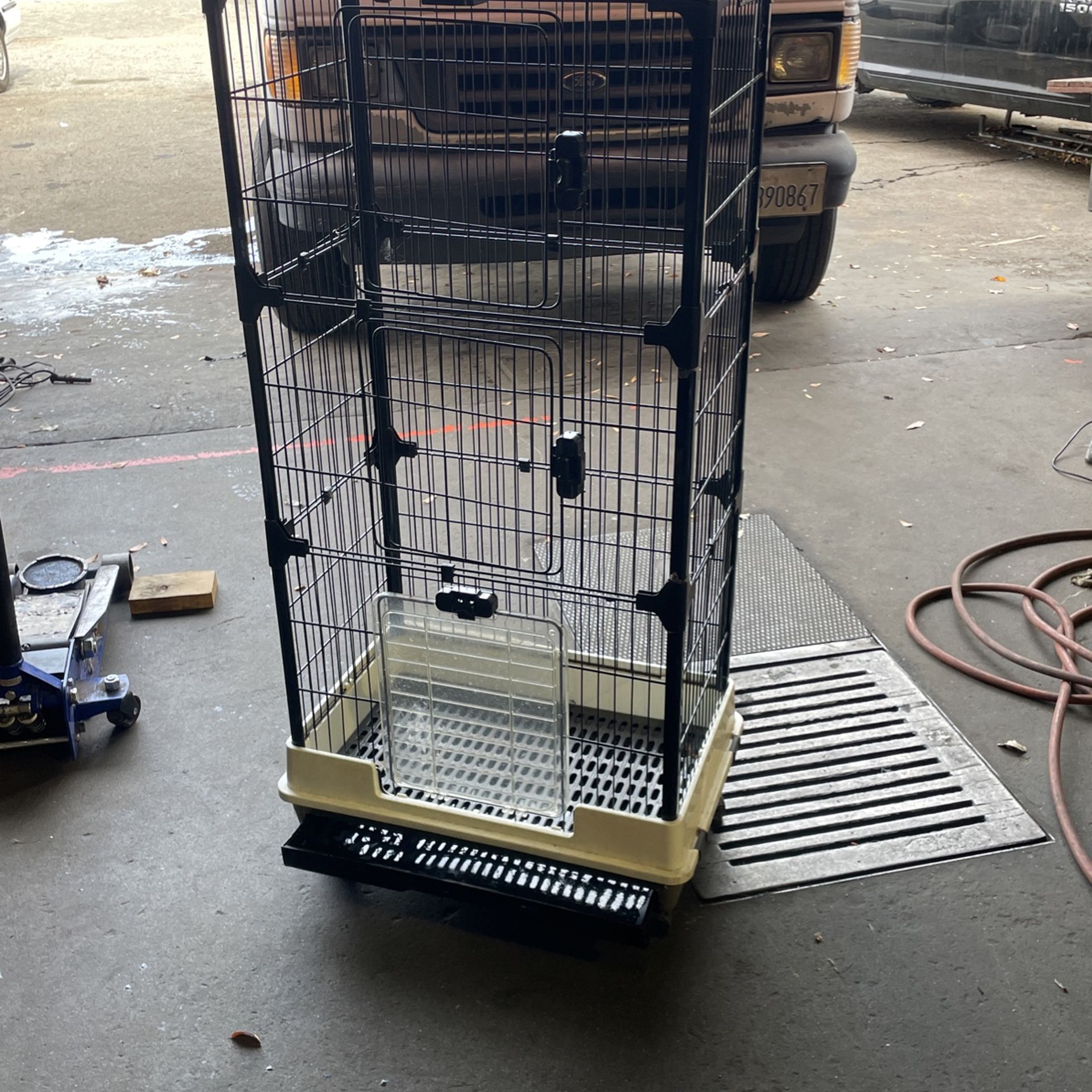 Bird Cage 3 Door