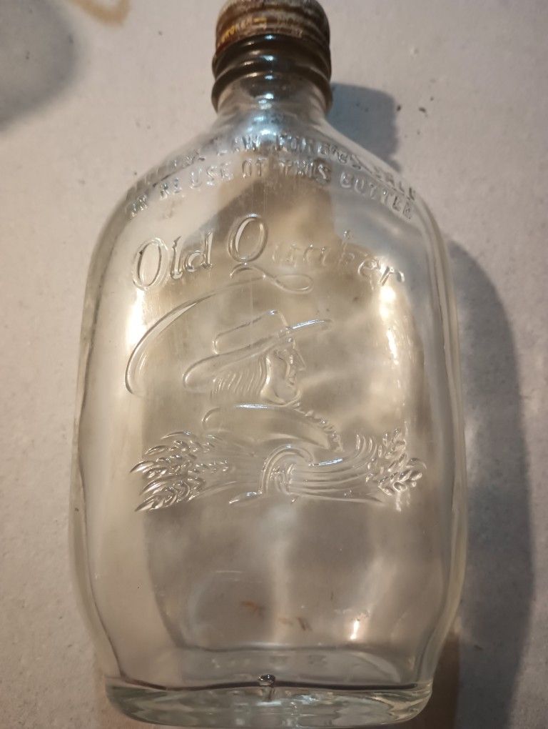 Vintage Quaker Oats Embossed Bottle With Lid 