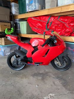 Kids Red Ducati Electric Motorcycle Ride-On – Needs Battery